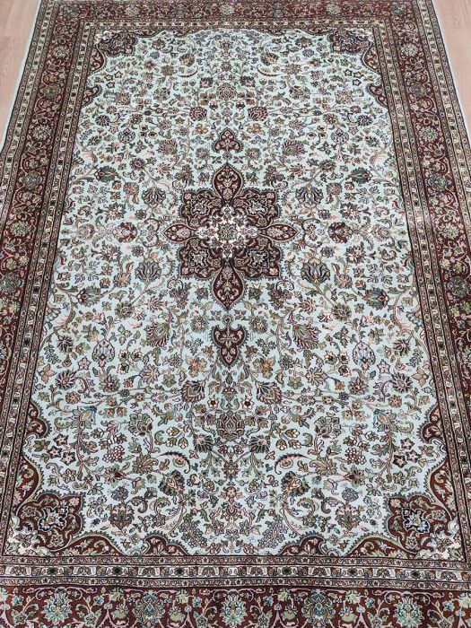 Kashmiri silk carpet