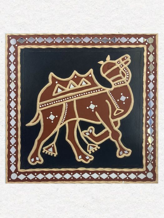 Handmade Camel Wall Decor with Mud and Mirror lippan art from Kutch