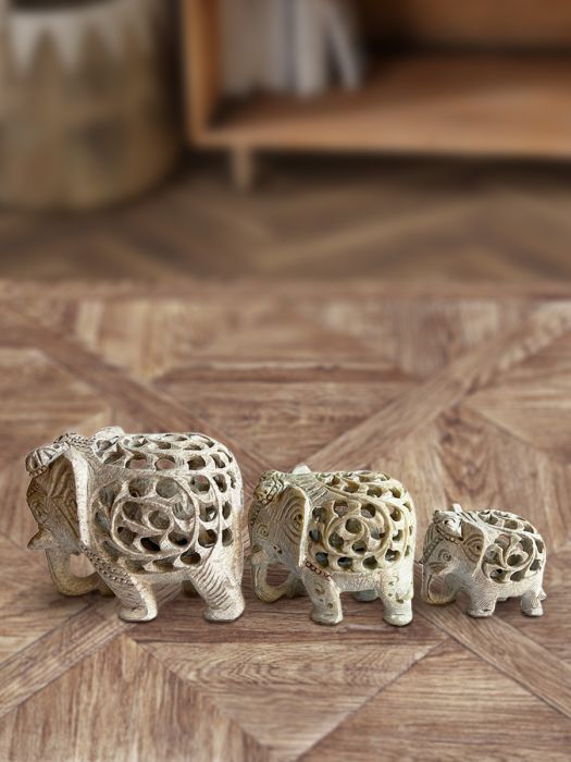 Handcarved soap stone elephant family (Set of 3 sizes) - L (4"), M (3"), S (2")